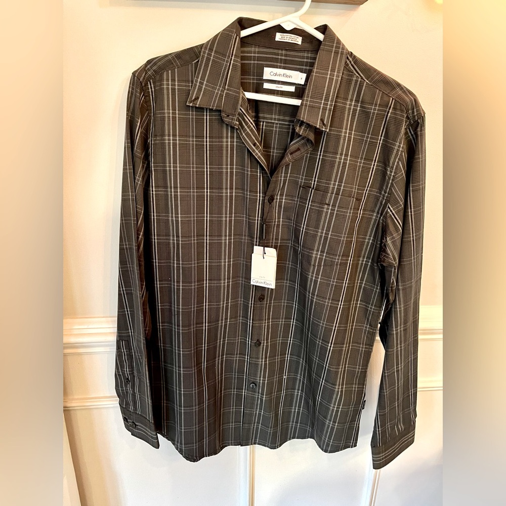 NWT Calvin Klein Slim Fit Men’s Dress Shirt